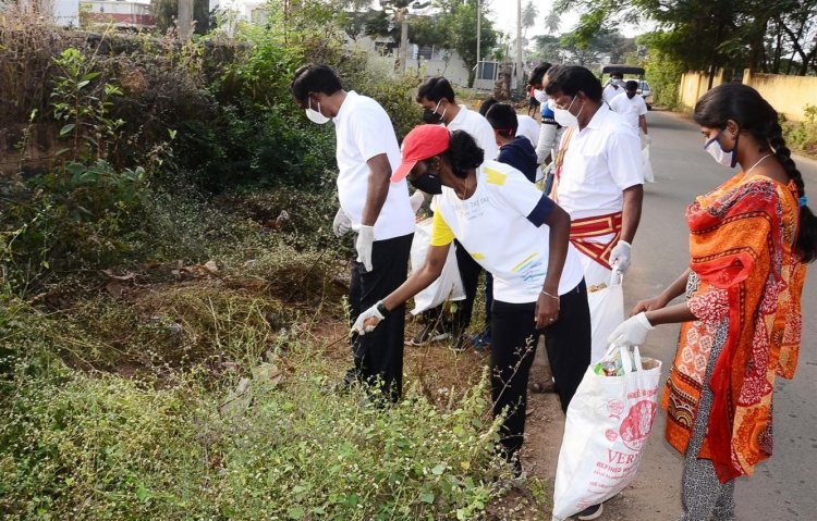 சேலம் மாநகராட்சி குப்பையில்லா மாநகரமாக திகழ  மாணவர்கள் தூய்மை தூதுவர்களாக செயல்பட வேண்டும் 